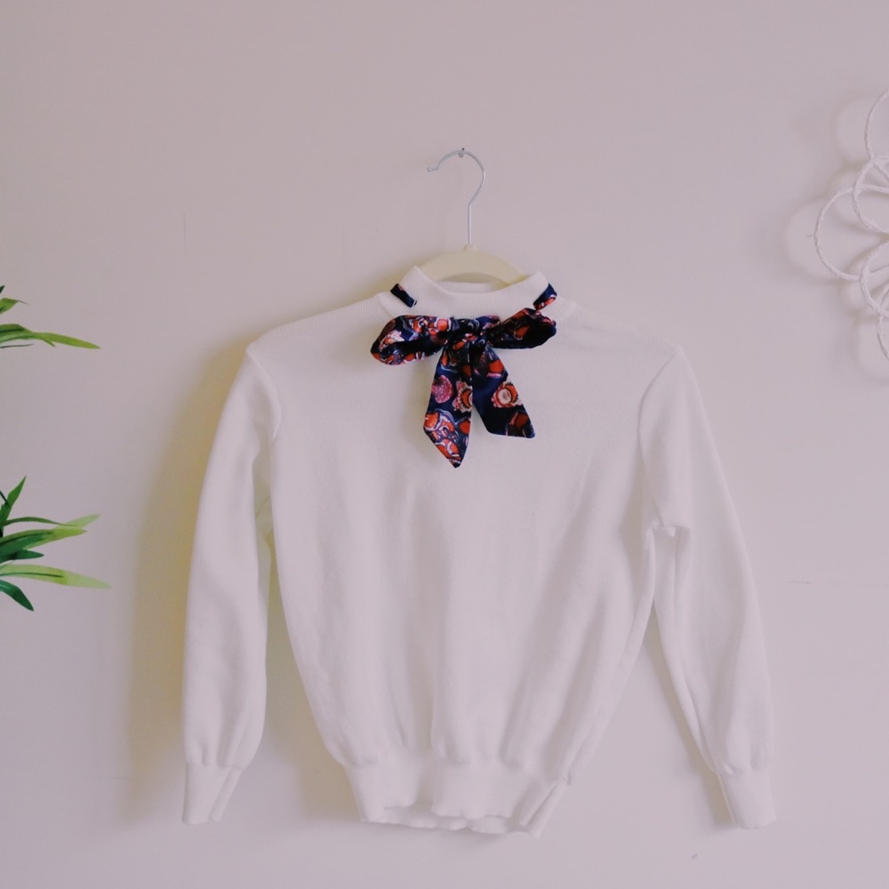 ✰ gossip girl inspired scarf sweater ✰